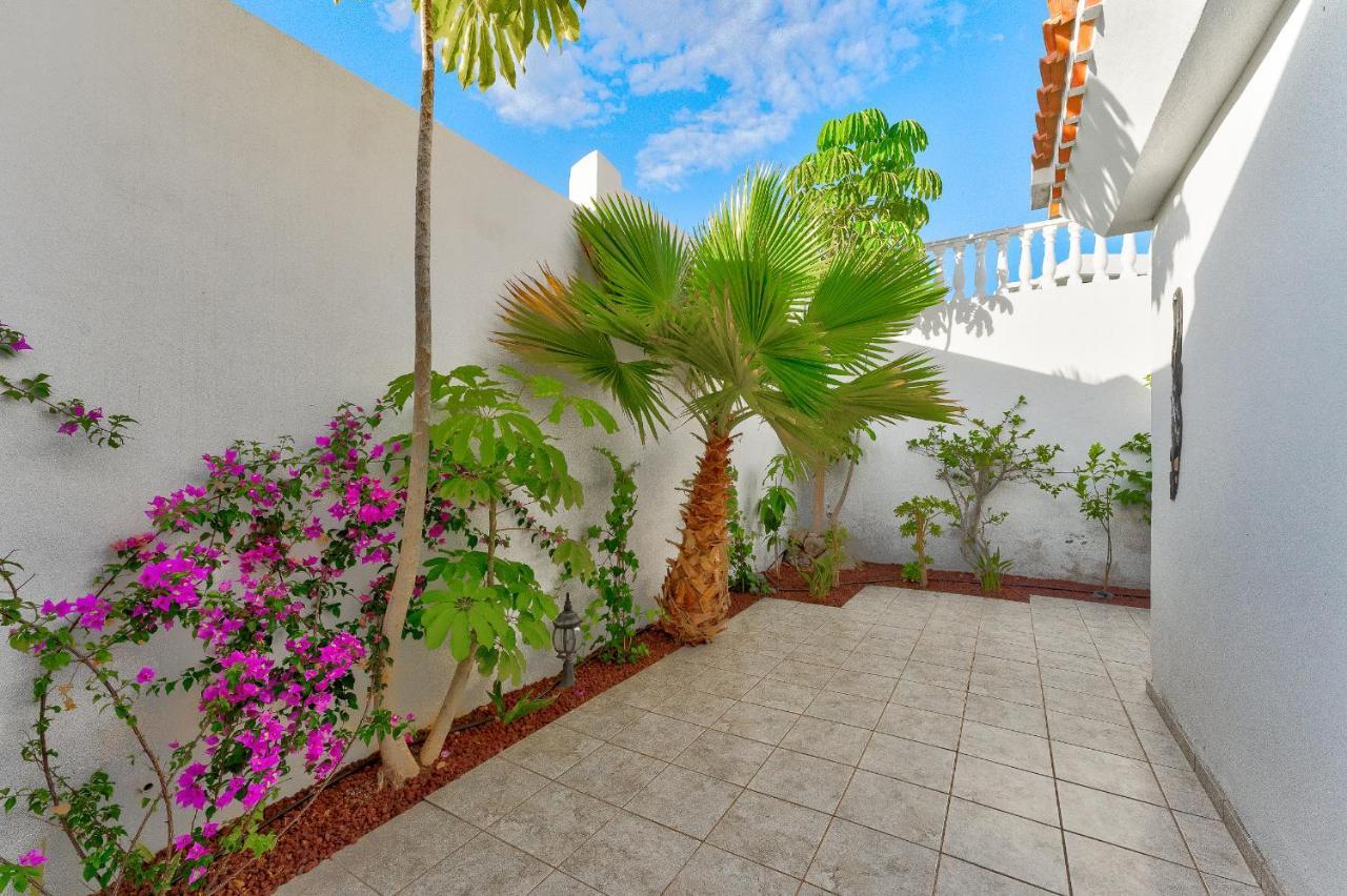 Marvelous holiday home - villa La Caleta Costa Adeje  Exterior foto